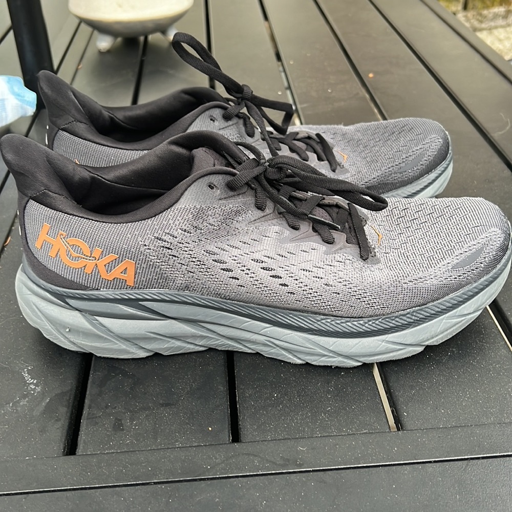 HOKA Clifton 8, 11M, anthracite/copper